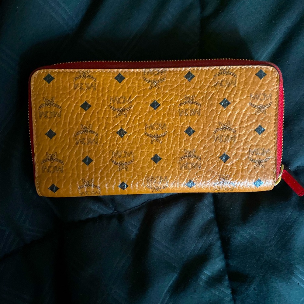 MCM Wallet